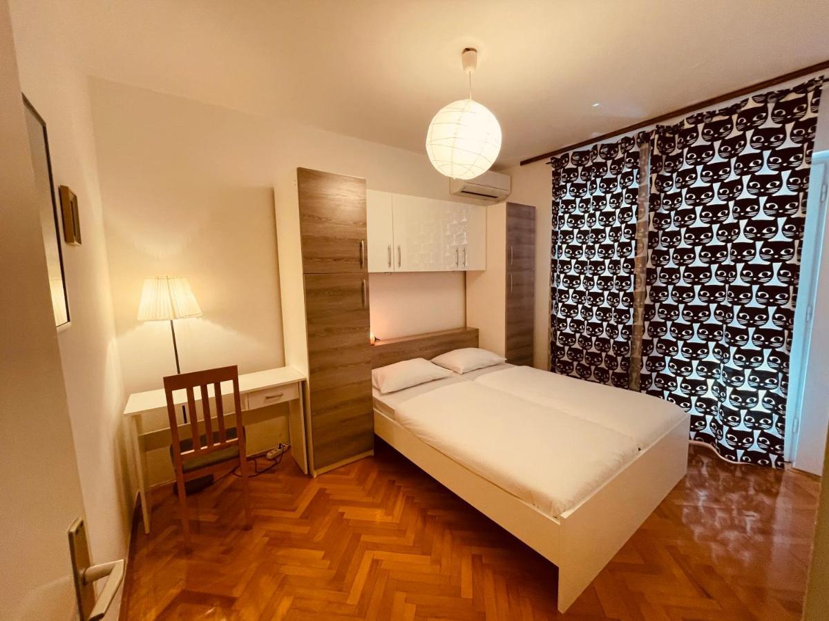 Central Single House With Parking-Top Location! Novalja Exterior photo